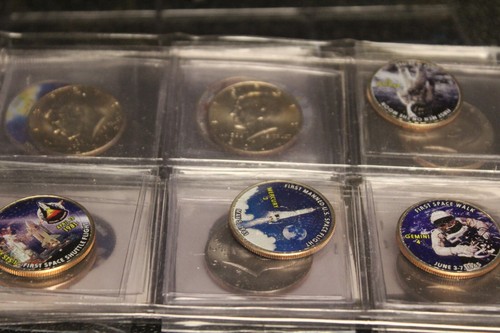 American Space Coin Collection 16 Colorized Kennedy Half Dollars Space Shuttles - Picture 14 of 14