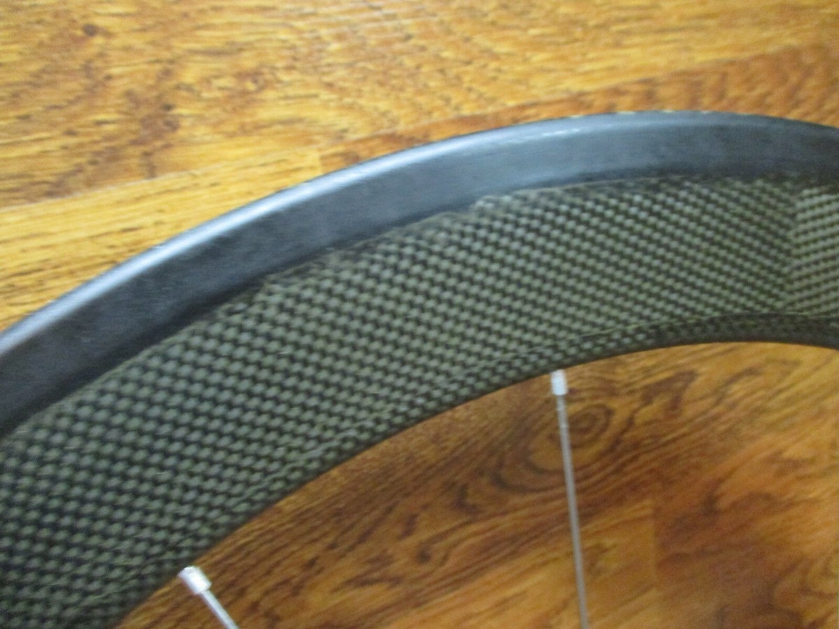 VINTAGE ZIPP 400 650C CARBON TUBULAR NUKE PROOF 8 9 10 SPEED VINTAGE ZIPP 400 650C CARBON TUBULAR NUKE PROOF 8 9 10 SPEED