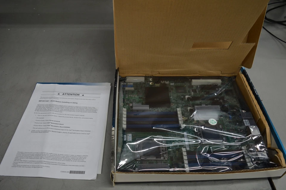 New Intel S5520SCR Chipset-Intel 5520 Socket-Dual LGA1366 DDR3 Server Board - Image 3 of 4