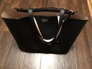 kate spade black purse with pink inside