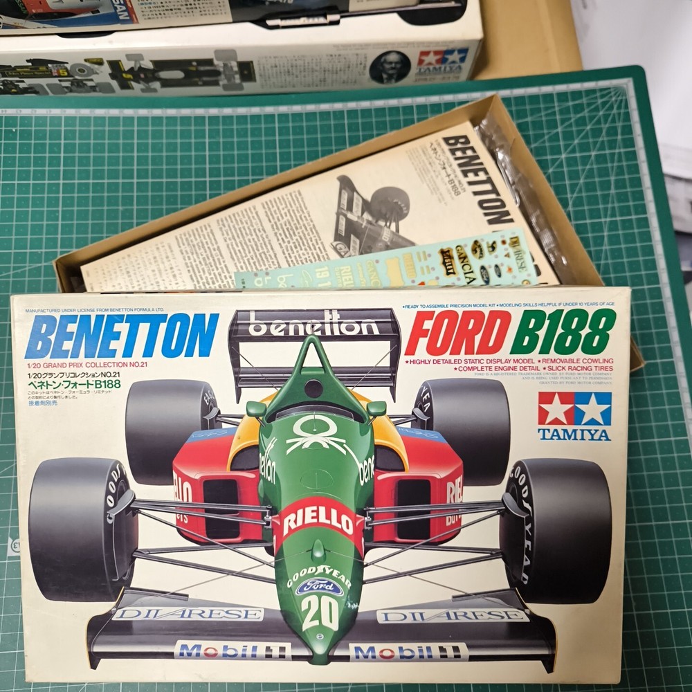 Tamiya 1/20 Benetton Ford B188 Grand Prix Collection No.21
