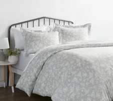 Home Collection 3-Piece Duvet Cover Set Ultra Soft Rose Gray Floral Bedding