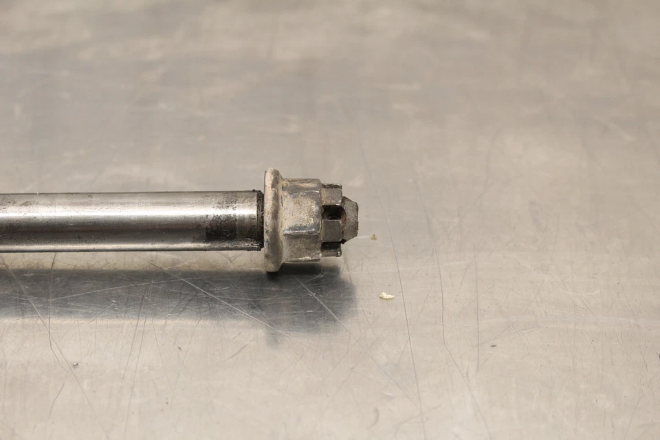 1978 Honda CX500 ЗАДНИЙ МОСТ ЗАДНЕЕ КОЛЕСО БОЛТ ПОВОРОТА ОСЬ A420 - Изображение 3 из 4