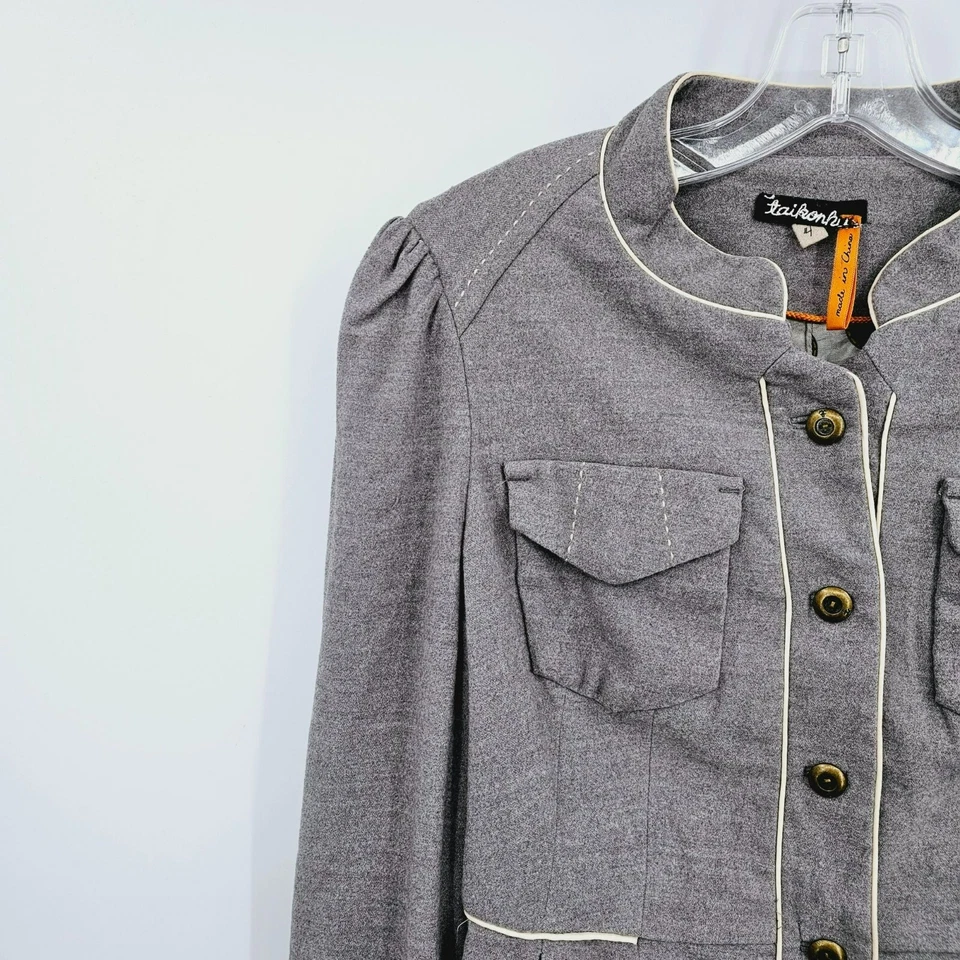 Chaqueta Anthropologie Taikonhu High Line Blazer Corto Peplum 4 Gris Botón Delantero Foto 3 de 4