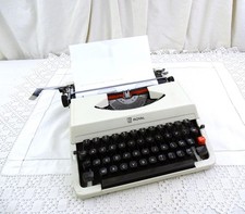 VTG Working White Royal Litton Manual Travel Typewriter Case Azerty Keyboard thumbnail
