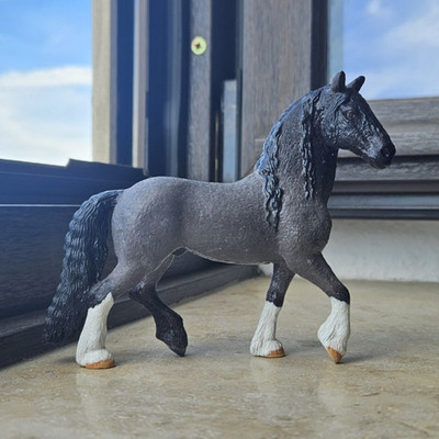 Schleich Repaint Friese zu blue roan
