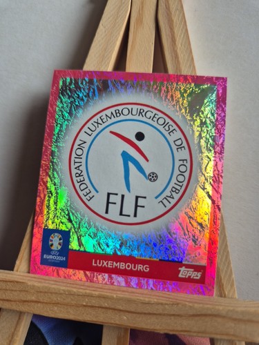 Topps Euro 2024 Sticker Swiss Edition Pink Rosa Rose Parallel Wappen Luxembourg