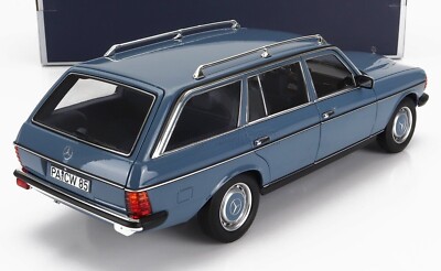 Mercedes 300 CE-24 Cabrio A124 Nautical Blue Limited Edition 1/18