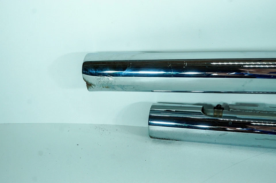 05 Harley Softail Deluxe FLSTN OEM tubo de escape doblado Vance & Hines 1315 Foto 3 de 4