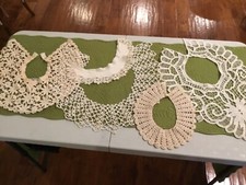 COLLIERS ANCIENS EN DENTELLE, TAPOTEMENTS ET CROCHET (5) - 3 sont étiquetés ! Voir photos.