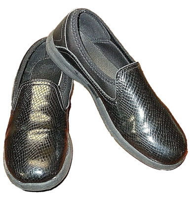  TREADSAFE LEATHER WORK/CASUAL LOAFERS...SIZE 9.5...EXCELLENT CONDITION 