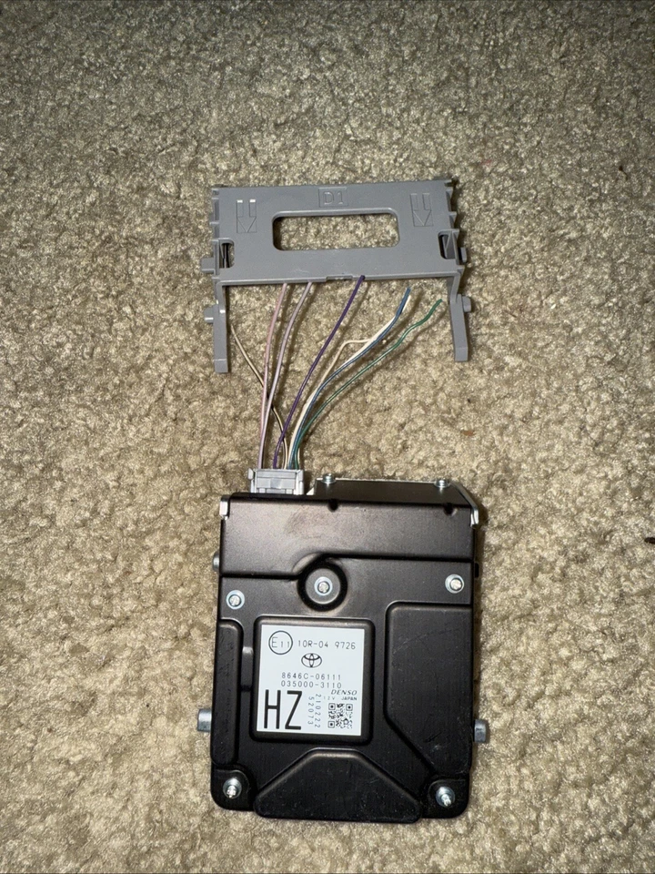 TOYOTA CAMRY OEM CÂMERA DE ASSISTÊNCIA DE FAIXA DE PARA-BRISA FRONTAL 2020-2024 - Imagem 2 de 3