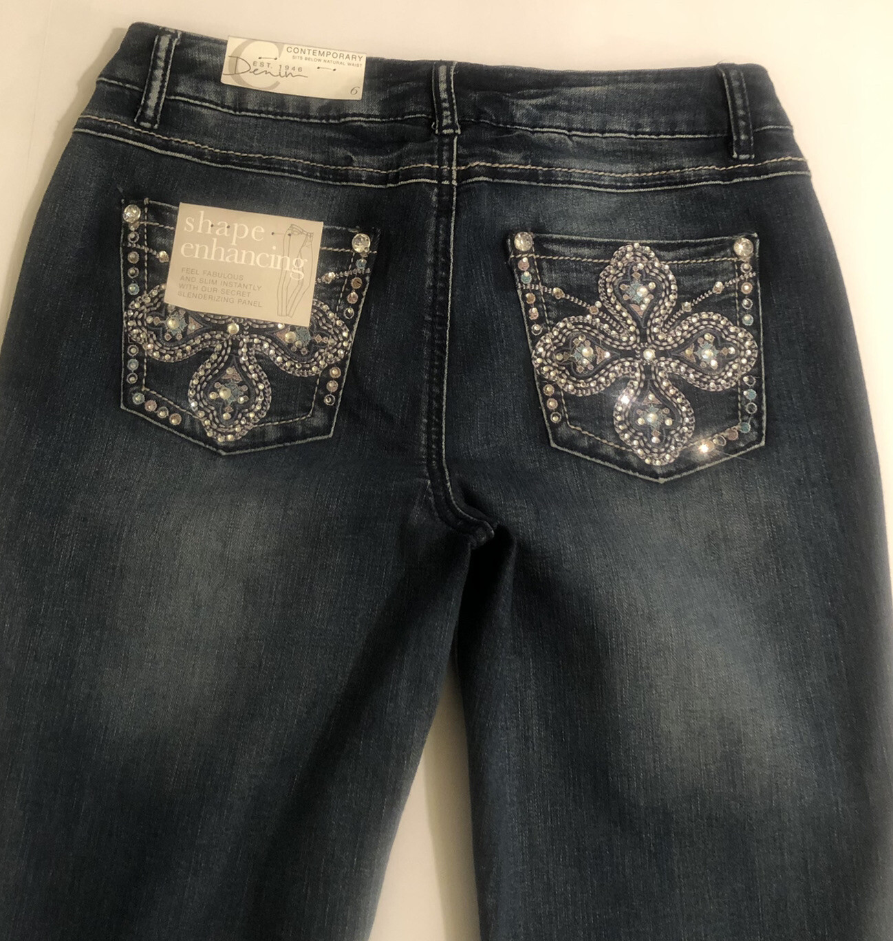 Beaded Back Pocket Jeans by J/M Sportswear in Size 6-image