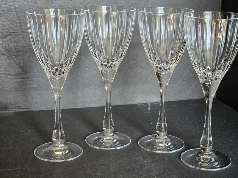 Set of 4 Royal Crystal Rock Solaris White Wine Glasses, made in Italy