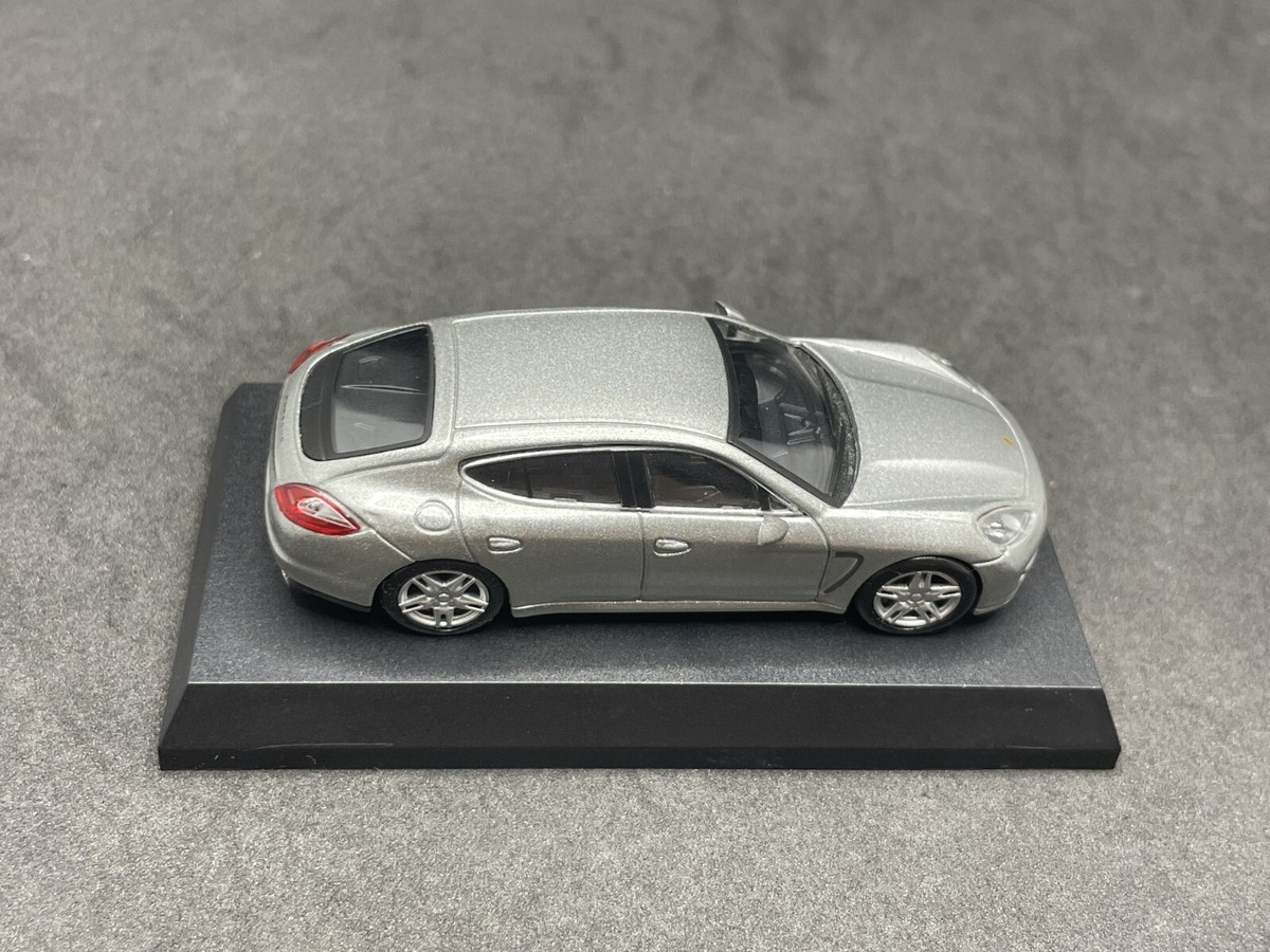 Kyosho 1/64 Porsche collection5 Panamera Turbo silver diecast