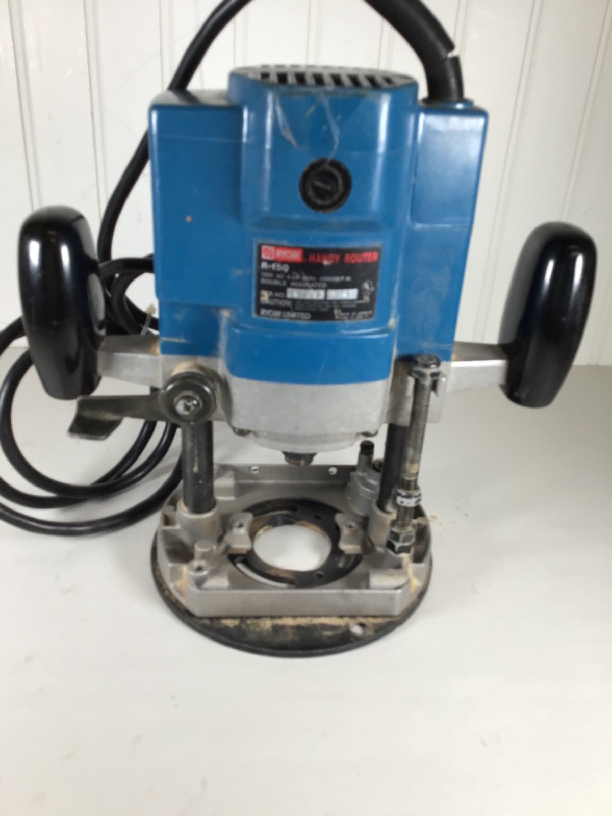 Ryobi R150 plunge router with fixed base capability, missing springs H86