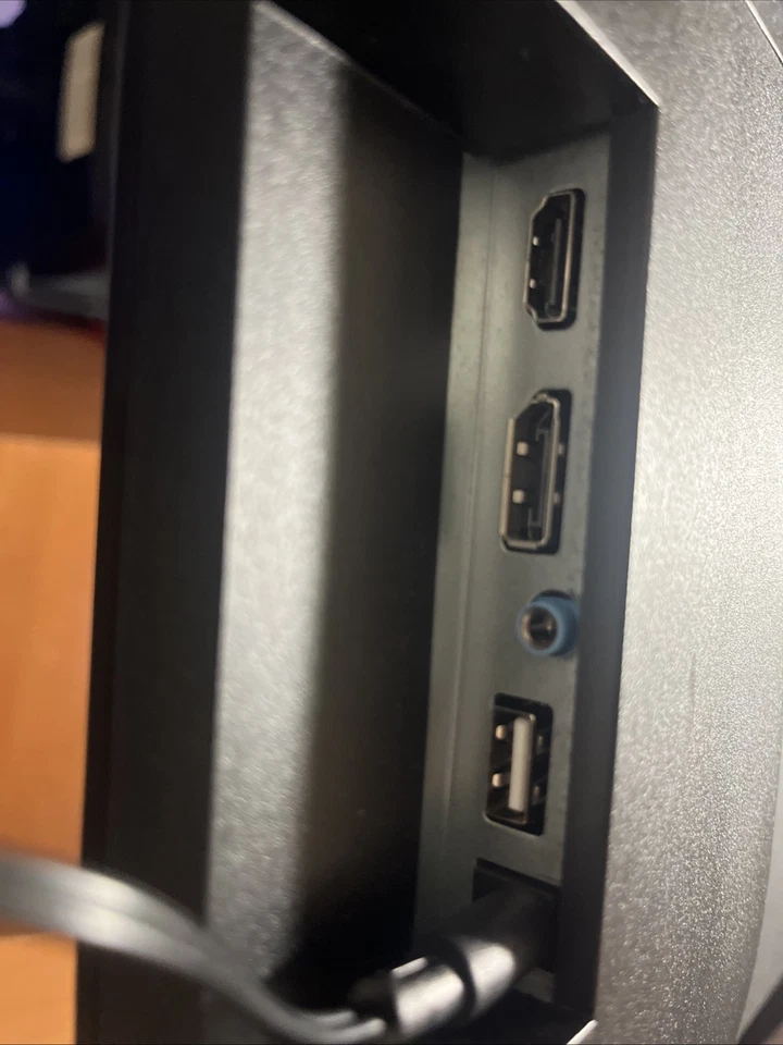 CRUA 24" Curved Gaming Monitor FHD(1920×1080P) 100HZ, 99% sRGB Color Gamut - Image 4 of 4