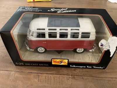 Maisto Special Edition Volkswagen Van ''Samba'' Red & White NIB 1/25 Scale