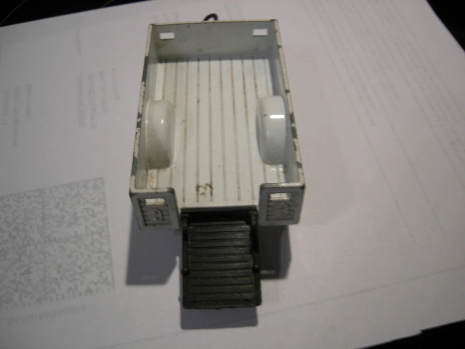 Corgi Animal Trailer weiß schwarz - bespielt - Bild 2 von 4