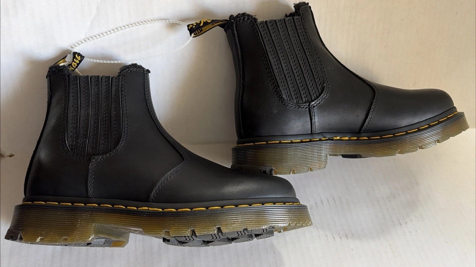 Dr. Doc Martens 2976 Wintergrip Womens Sz 4 Chelsea AirWair Black Leather Boot thumbnail 3