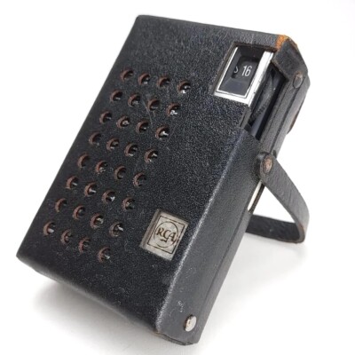 RCA All Transistor Radio RHH17E Japan 704 Carry Case RCA All Transistor Radio RHH17E Japan 704 Carry Case