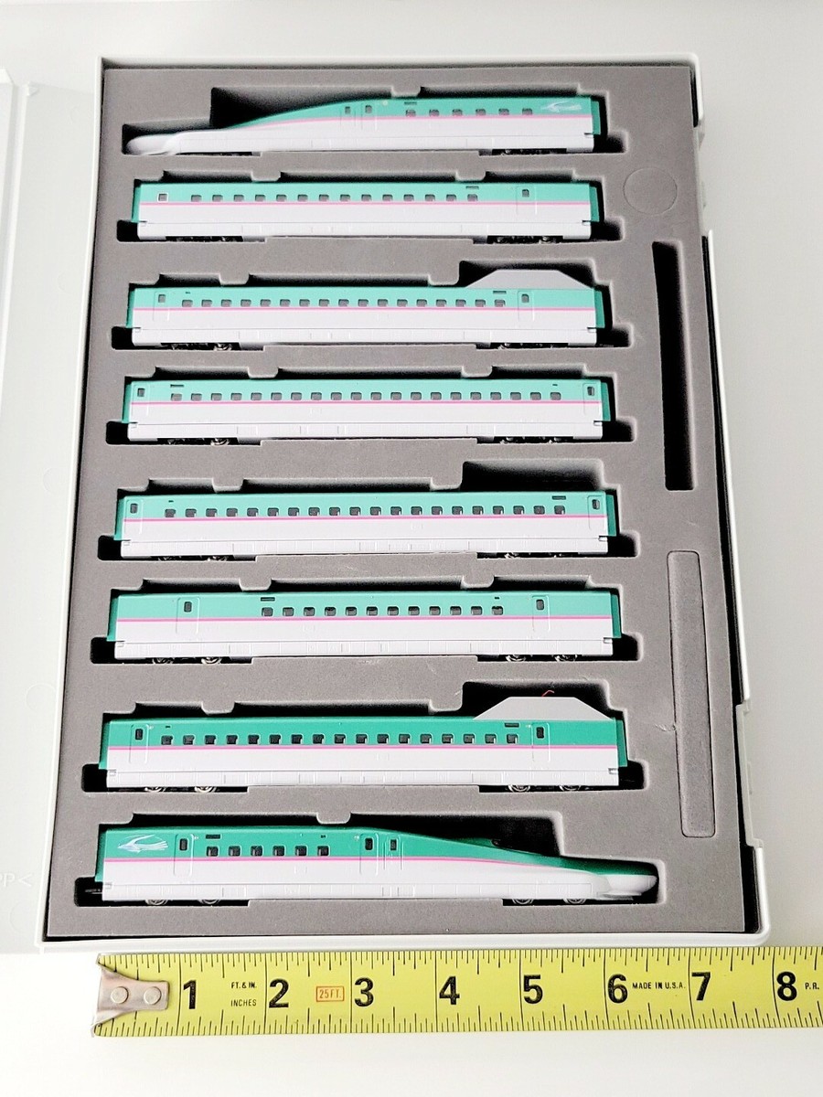 Tomix - N Scale - JR E5 Tohoku Shinkansen Hayabusa 8 Car Set