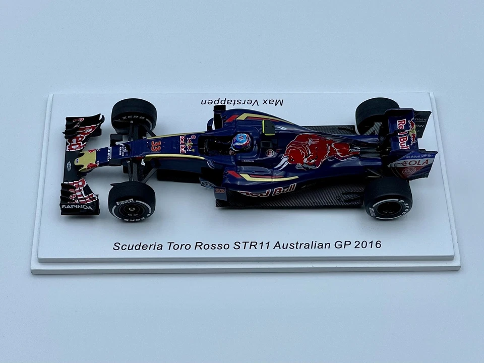 1:43 Spark Toro Rosso F1 STR11 #33 Max Verstappen Austrlia GP 10th 2016 1st Race - Image 2 of 4