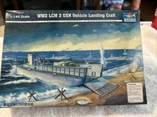 2004 Trumpeter 00102 Model Kit WW2 LCM 3 USN VEHICLE LANDING CRAFT 1:144 Sealed