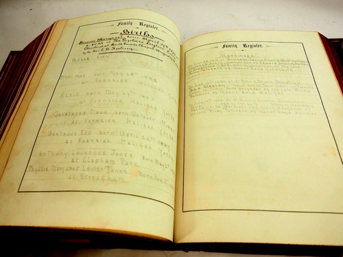 The Holy Bible containing The Authorized New Testaments A.J. Holman 1886 - Picture 8 of 9