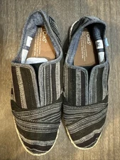 Toms 341215 Womens Flats Sneaker Shoes Sz. 7 - Black & silver - New without box.