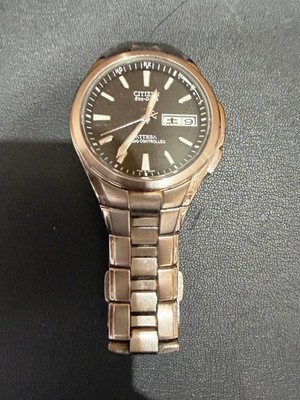 Citizen Attesa H100 Titanium Solar Wave Funkuhr Uhr leicht