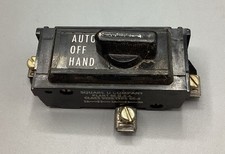 USED SQUARE D 9999SC2 HAND/OFF/AUTO SELECTOR SWITCH FOR MOTOR STARTER KIT