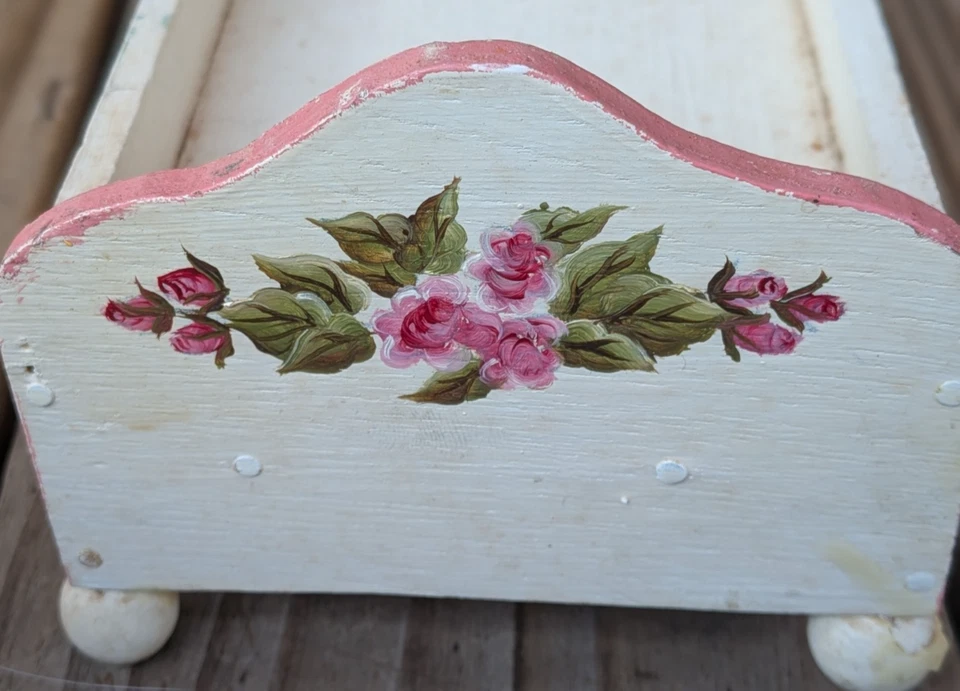 Cama de muñeca hecha a mano de madera pintada a mano doble 1:6 con mantas hechas a mano vintage Foto 3 de 4