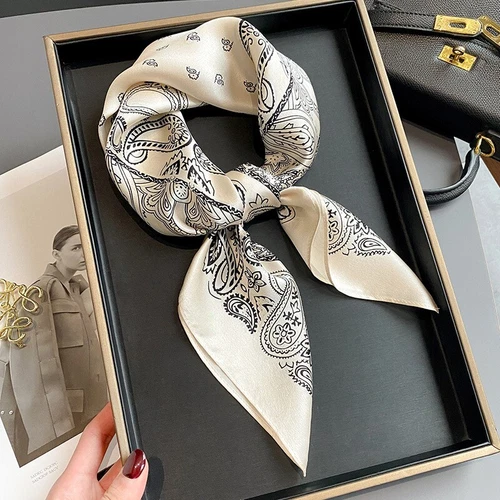 100% Silk 26" Square Scarf Women Neckerchief Bandana Vintage Blakc White Paisley - Picture 5 of 12