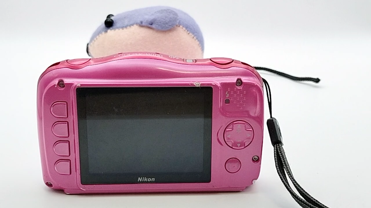 Nikon COOLPIX W100 Pink 13.2MP Waterproof Digital Camera