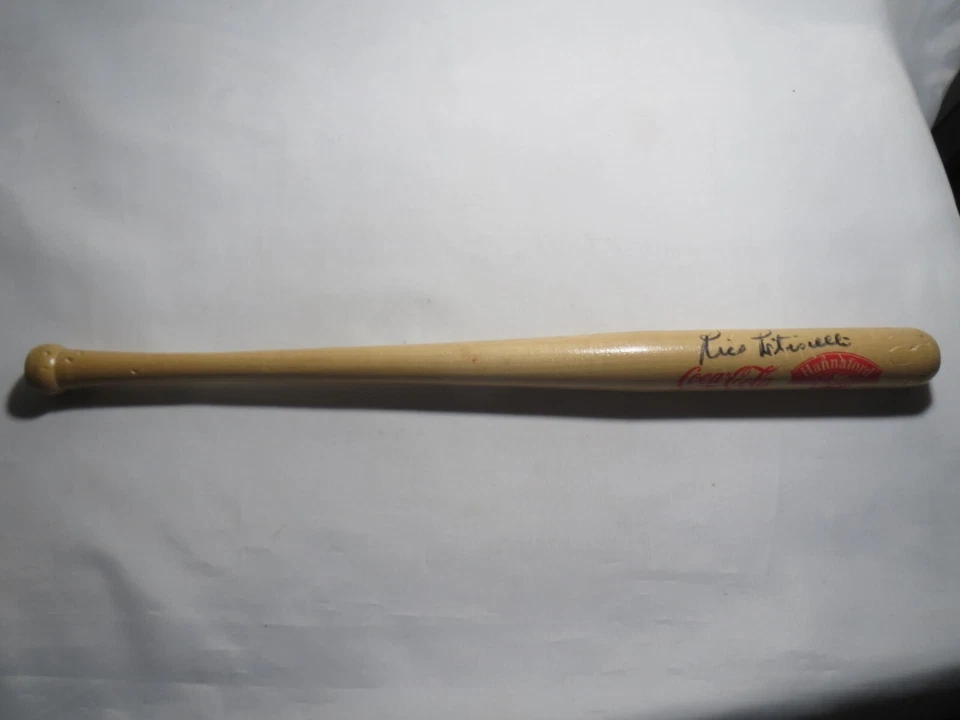 Vintage Rico Petrocelli Autographed Signed Mini 18" Bat - Image 3 of 4