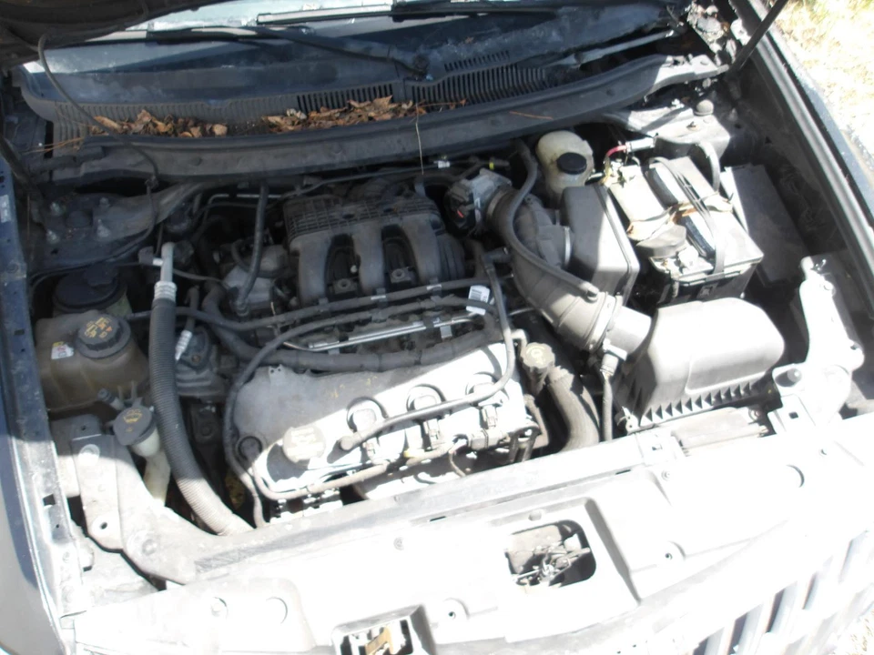 Regulador de ventana de puerta trasera izquierda usado se adapta a: Lincoln MKT 2010 sin motor R Foto 3 de 4