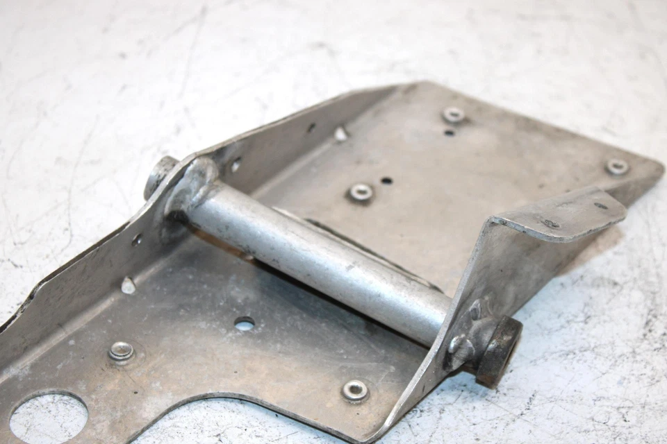 07 Polaris Supersport Edge OEM brazo de arrastre izquierdo montaje 2202059 Q5155 Foto 3 de 4