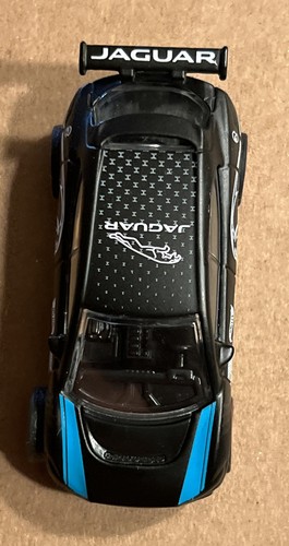 2023 Hot Wheels #158 HW Green Speed Jaguar I-Pace eTrophy Real Riders RT… - Picture 6 of 7
