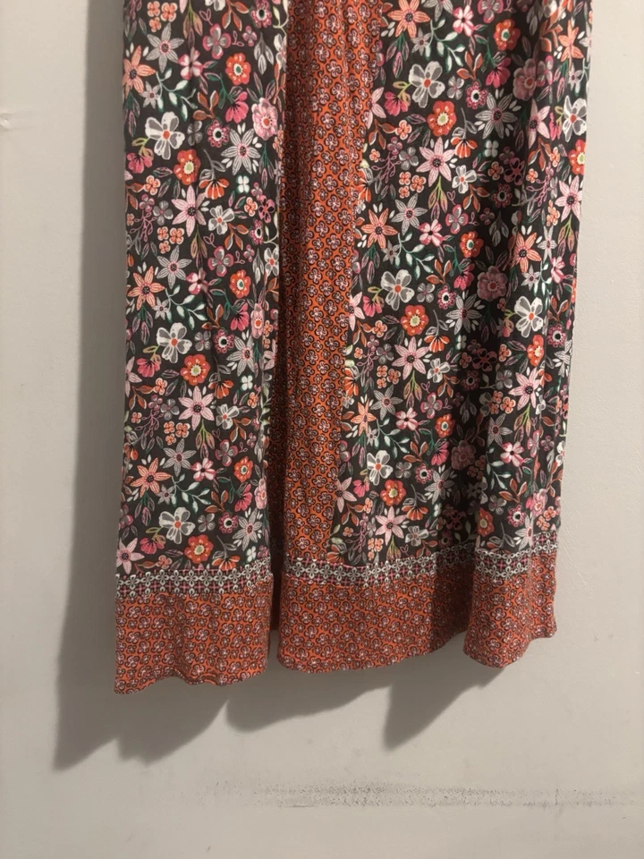 Vestido Layla Feminino Estampa Curta Chemise Multi Floral Pequeno Vermelho Rosa Sem Mangas - Imagem 3 de 4