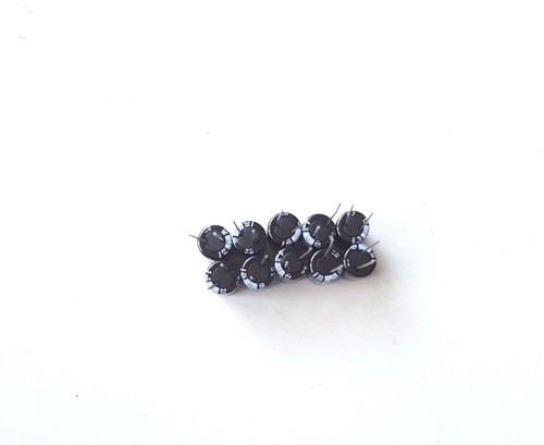 10 PIEZAS CONDENSADOR NICHICON 470uF 35V 10x16mm 105°C - Imagen 4 de 9