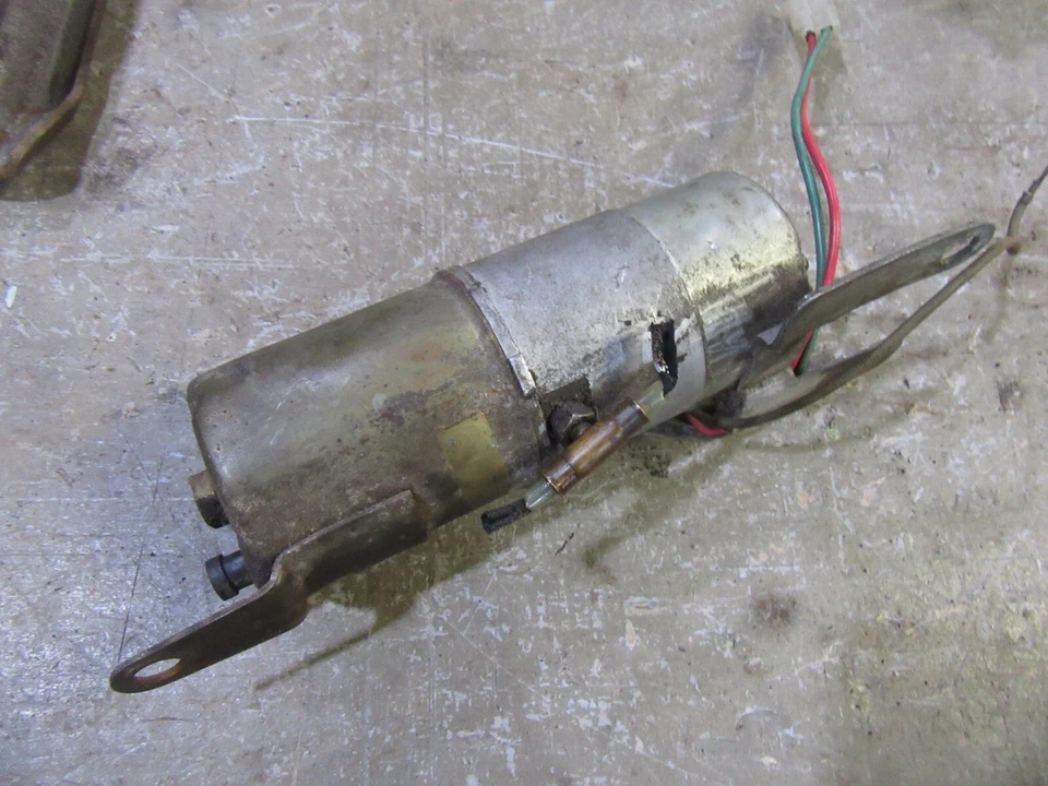 Cadillac Deville 1965 1966 convertible techo cilindro hidráulico bomba motor GM Foto 2 de 3