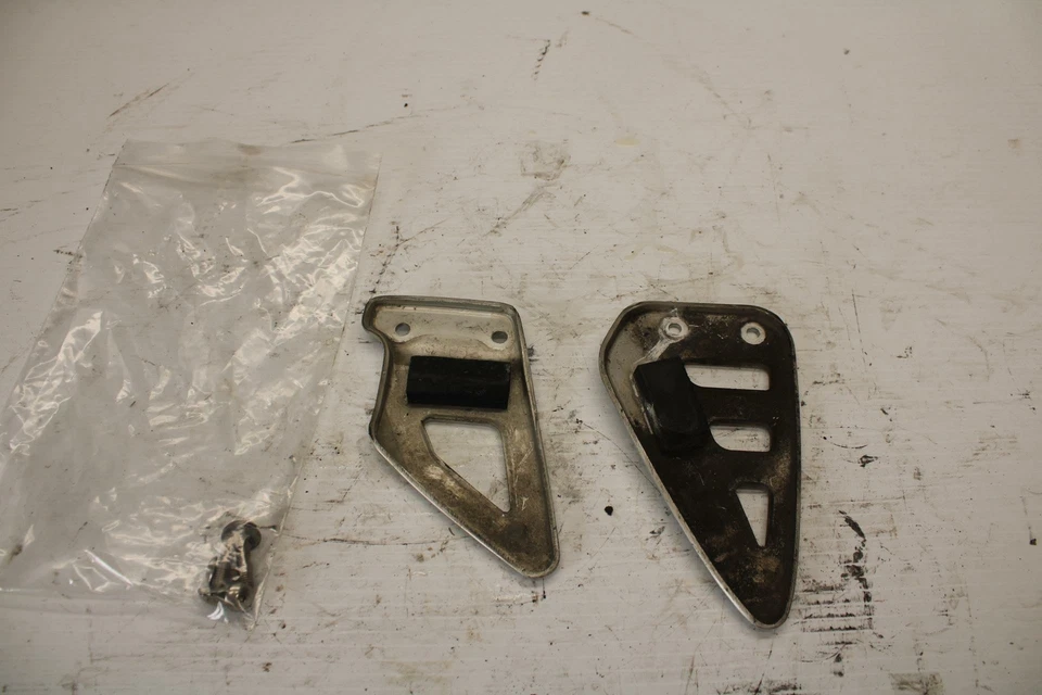 98-03 JUEGO TRASERO SUZUKI TL1000R JUEGO TRASERO PROTECTOR TALÓN JUEGO CUBIERTA BB267 Foto 4 de 4