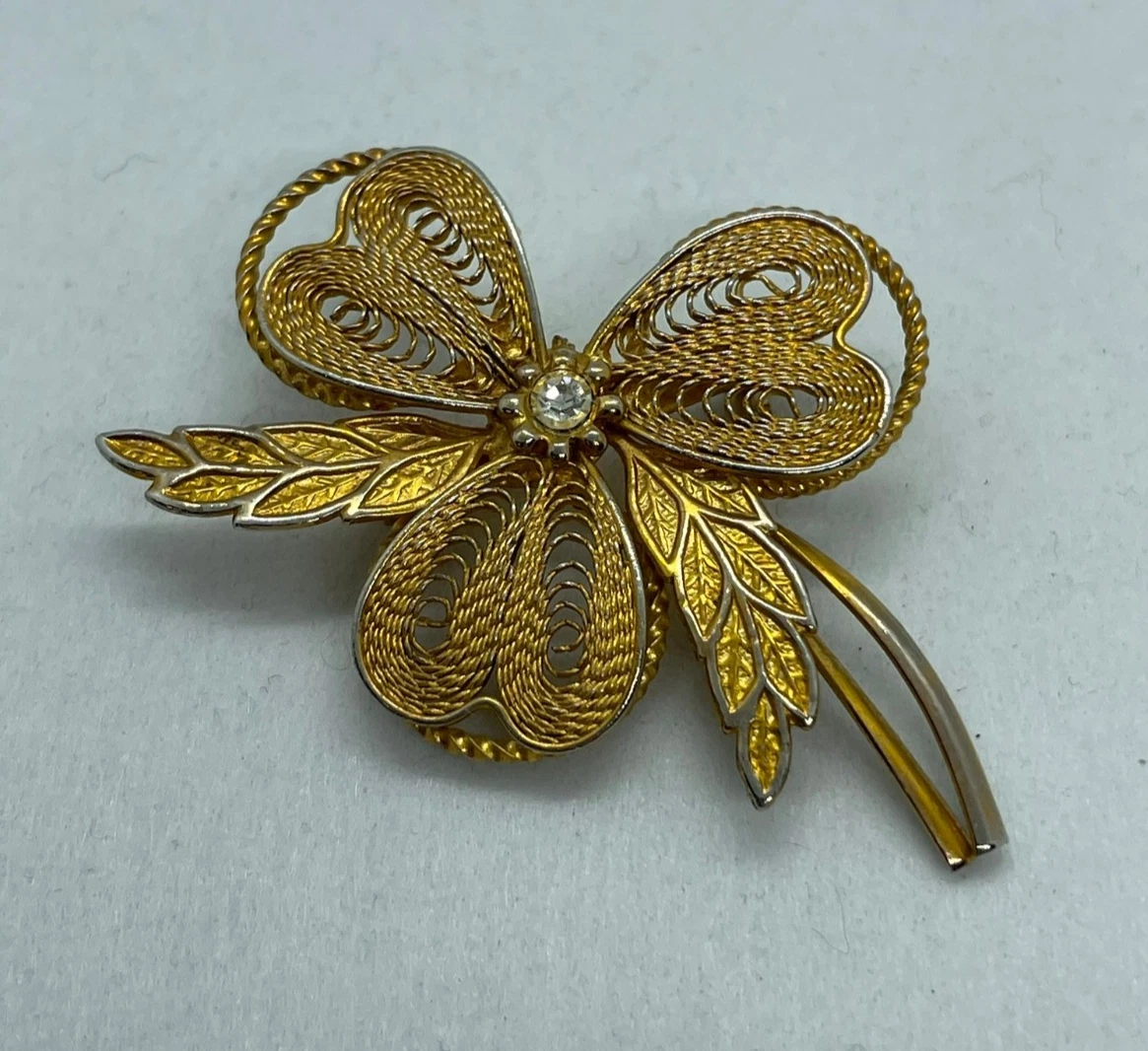 Goldenes Kleeblatt mit Blättern und Stein Anstecker Pin Schmuck Mode