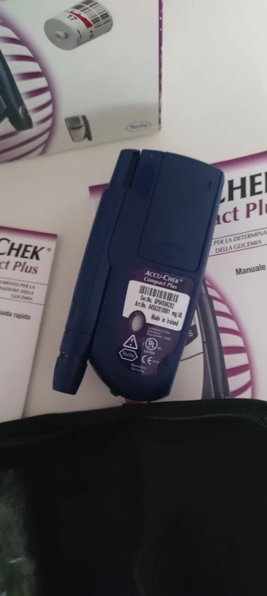 Accu-Chek Compact Plus Roche - Kit medidor de azúcar en la sangre con estuche y caja