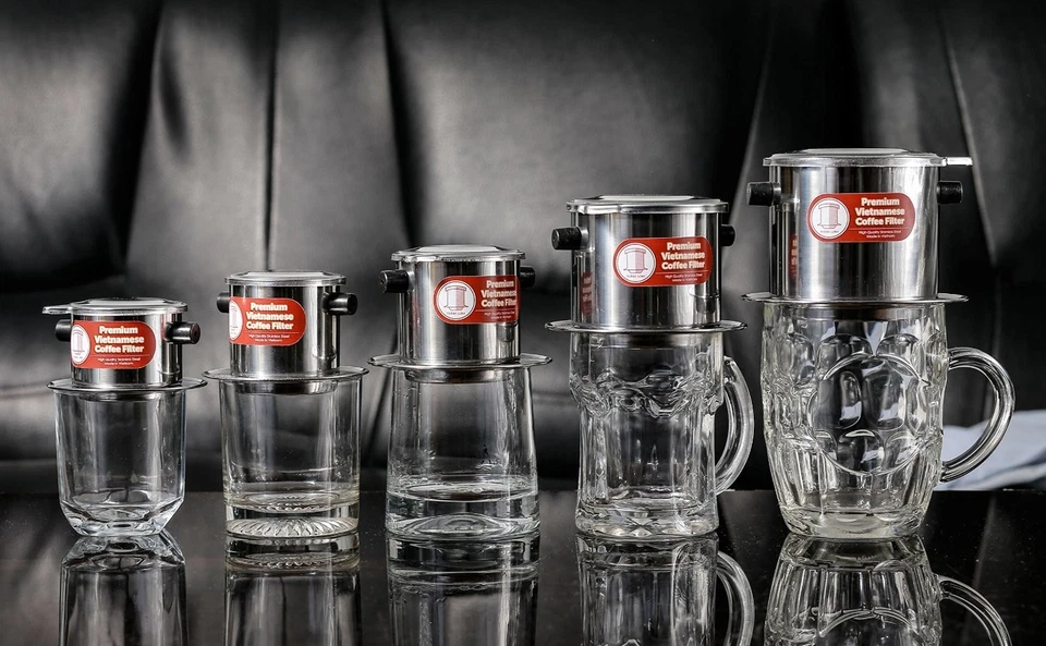 Juego de filtros de café vietnamita. También conocida como cafetera vietnamita o pres... Foto 3 de 4