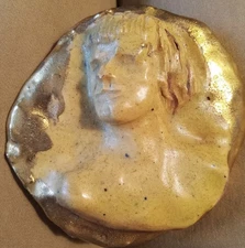 VINTAGE SIGNED MINI Head Wall FOLK Sculpture GERMAN? '44 GOLD PAINT