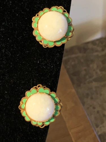 Vtg Miriam Haskell Green Hearts Gold tone Lg white stone Clip Earrings