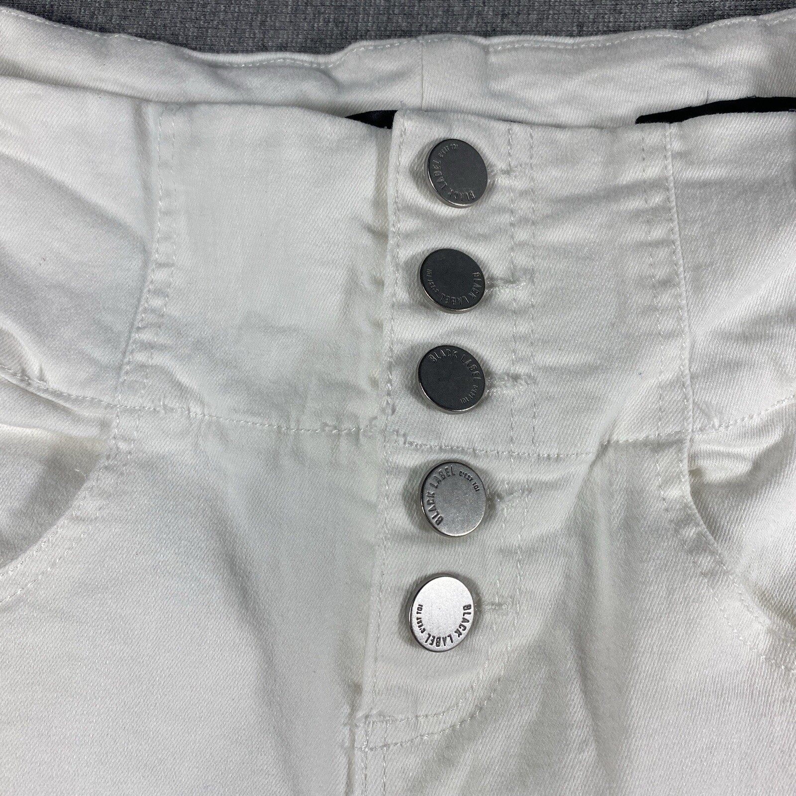 Picture 3 of 4