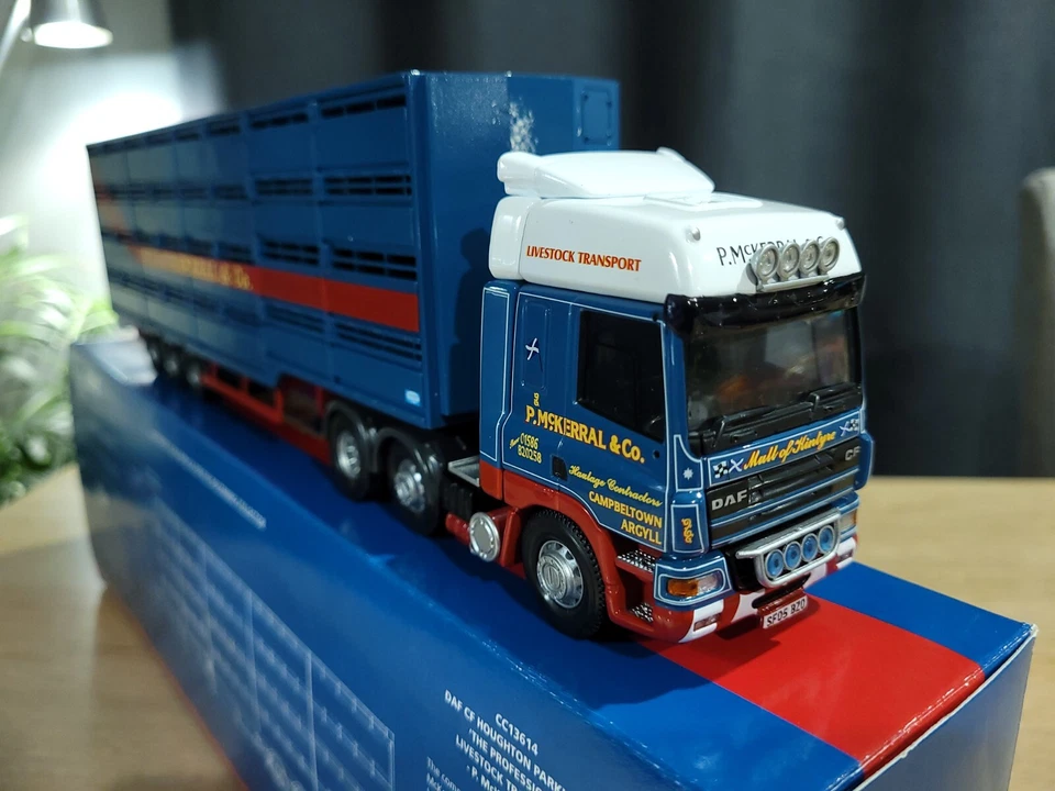 Corgi CC13614 DAF CF P. McKerral & Co. Livestock Transporter, Campbeltown.  New - Image 3 of 4